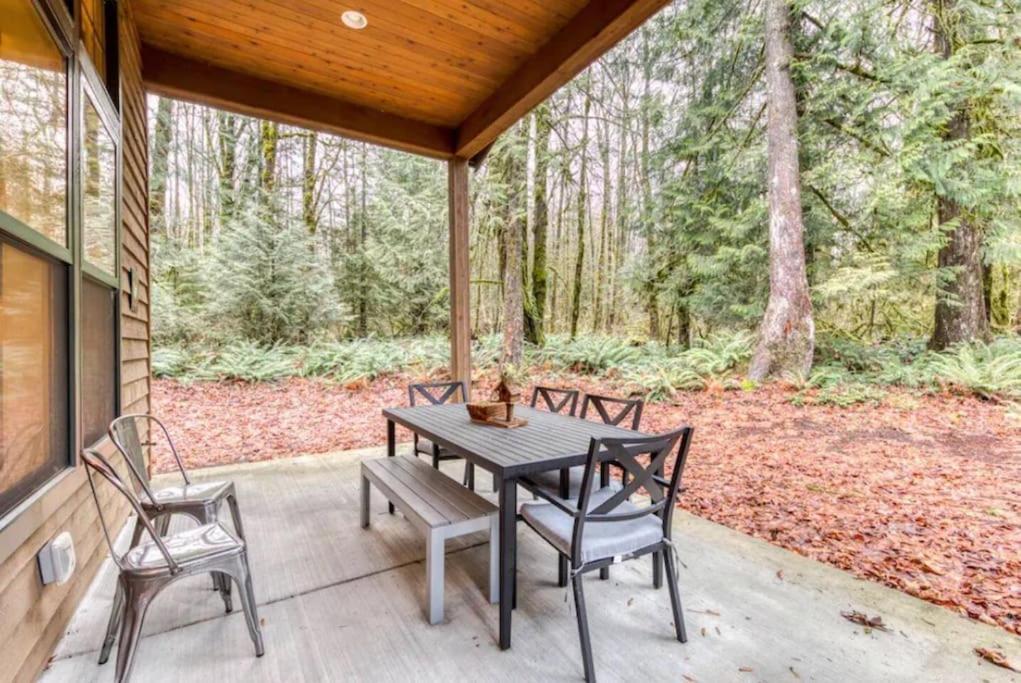 Modern Retreat In Mt Hood Oregon Resort Welches Bagian luar foto